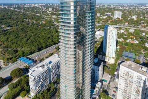 Купить кондоминиум в Майами, Флорида 4 спальни, 255.67м2, № 2174646 - фото 7