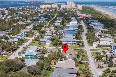 House in New Smyrna Beach, Florida 3 bedrooms, 248.05 sq.m. № 1717317 - photo 5