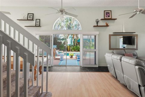 House in New Smyrna Beach, Florida 3 bedrooms, 248.05 sq.m. № 1717317 - photo 19