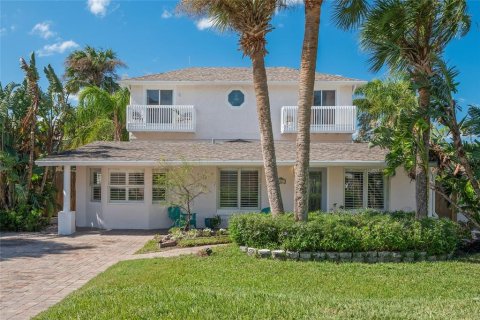 House in New Smyrna Beach, Florida 3 bedrooms, 248.05 sq.m. № 1717317 - photo 4