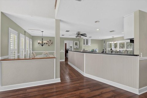 Купить виллу или дом в Ривервью, Флорида 8 комнат, 223.62м2, № 2314894 - фото 18