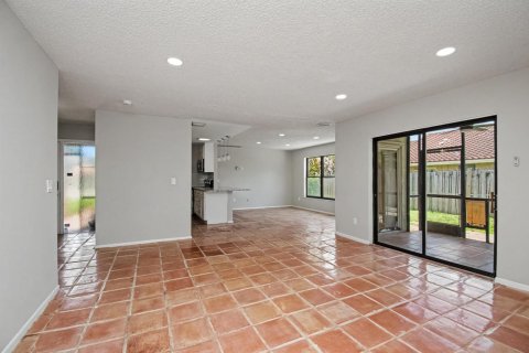 House in Boca Raton, Florida 3 bedrooms, 167.5 sq.m. № 2176775 - photo 6