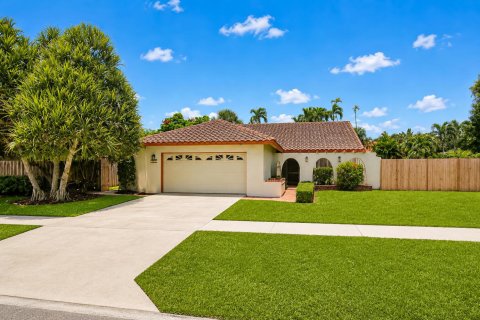 House in Boca Raton, Florida 3 bedrooms, 167.5 sq.m. № 2176775 - photo 2