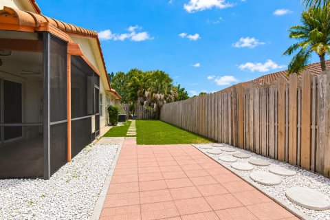 House in Boca Raton, Florida 3 bedrooms, 167.5 sq.m. № 2176775 - photo 30