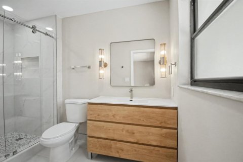 House in Boca Raton, Florida 3 bedrooms, 167.5 sq.m. № 2176775 - photo 17