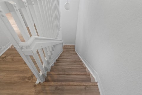 Townhouse in Homestead, Florida 4 bedrooms, 150.32 sq.m. № 1997343 - photo 17