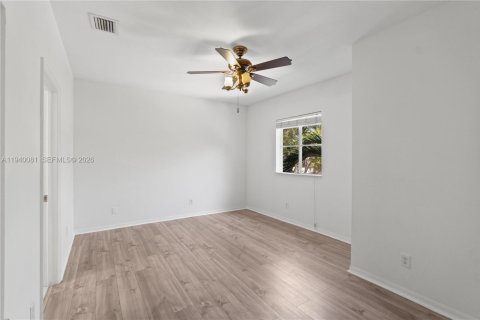 Townhouse in Homestead, Florida 4 bedrooms, 150.32 sq.m. № 1997343 - photo 19