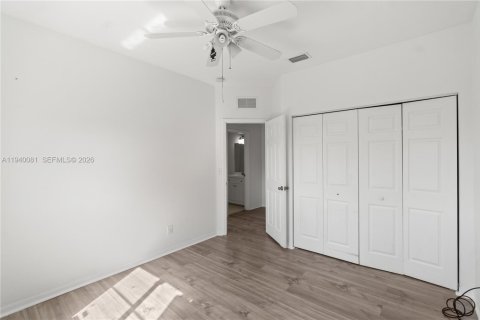 Townhouse in Homestead, Florida 4 bedrooms, 150.32 sq.m. № 1997343 - photo 24