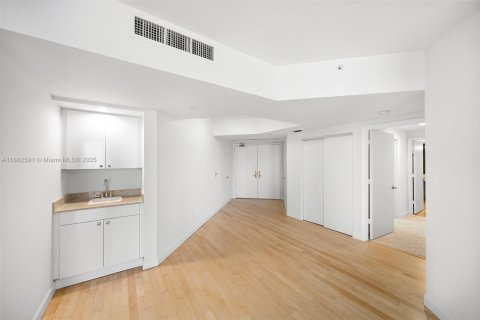 Copropriété à louer à Miami Beach, Floride: 3 chambres, 183.95 m2 № 2012270 - photo 7