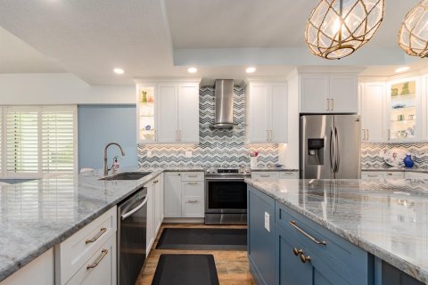 Condo in Indian Shores, Florida, 3 bedrooms  № 2096418 - photo 11