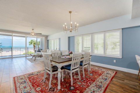 Condo in Indian Shores, Florida, 3 bedrooms  № 2096418 - photo 16