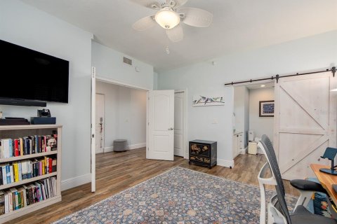 Condo in Indian Shores, Florida, 3 bedrooms  № 2096418 - photo 26