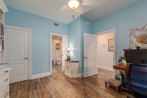 Condo in Indian Shores, Florida, 3 bedrooms  № 2096418 - photo 30
