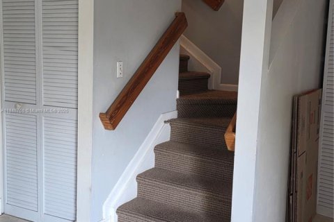 Townhouse in Homestead, Florida 3 bedrooms, 138.24 sq.m. № 1852241 - photo 10