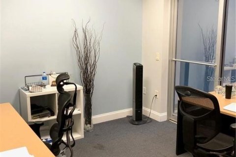Commercial property in Orlando, Florida 137.96 sq.m. № 2379362 - photo 14