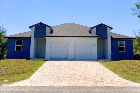 Immobilier commercial à vendre à Port Charlotte, Floride: 6 chambres, 253.44 m2 № 2115707 - photo 6