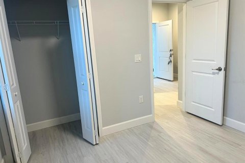 Immobilier commercial à vendre à Port Charlotte, Floride: 6 chambres, 253.44 m2 № 2115707 - photo 9