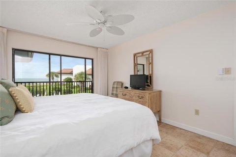Condo in Longboat Key, Florida, 2 bedrooms  № 251576 - photo 14