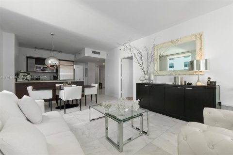 Купить кондоминиум в Майами, Флорида 2 спальни, 111.2м2, № 1699450 - фото 18