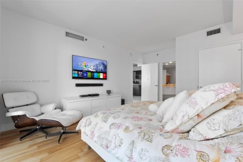 Купить кондоминиум в Майами, Флорида 2 спальни, 111.2м2, № 1699450 - фото 24