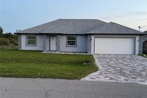 Casa en Avon Park, Florida 3 dormitorios, 147.71 m2 № 2219319