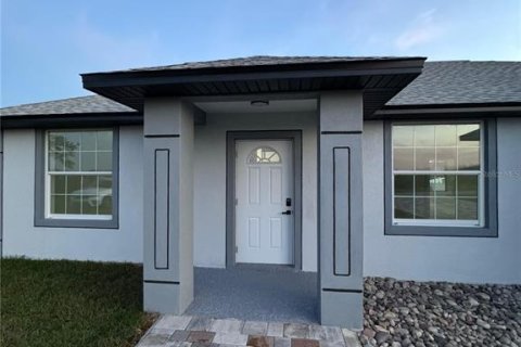 Villa ou maison à vendre à Avon Park, Floride: 3 chambres, 147.71 m2 № 2219319 - photo 2