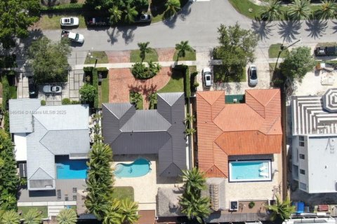 Villa ou maison à vendre à North Miami, Floride: 4 chambres, 169.55 m2 № 1847769 - photo 11