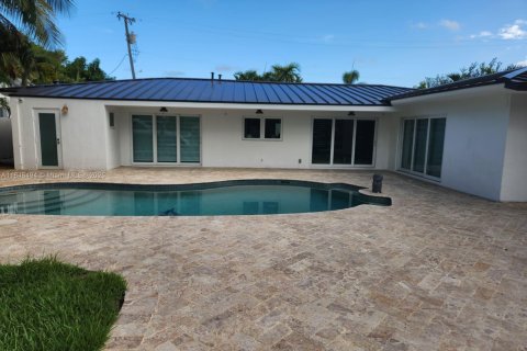 Villa ou maison à vendre à North Miami, Floride: 4 chambres, 169.55 m2 № 1847769 - photo 6