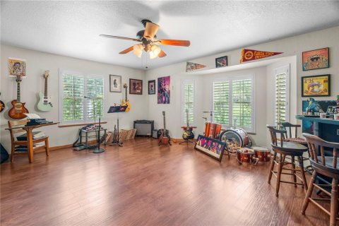 House in Ocala, Florida 5 bedrooms, 391.77 sq.m. № 2267501 - photo 20