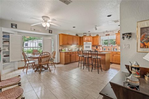 House in Ocala, Florida 5 bedrooms, 391.77 sq.m. № 2267501 - photo 11