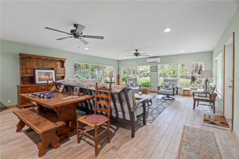 House in Ocala, Florida 5 bedrooms, 391.77 sq.m. № 2267501 - photo 12