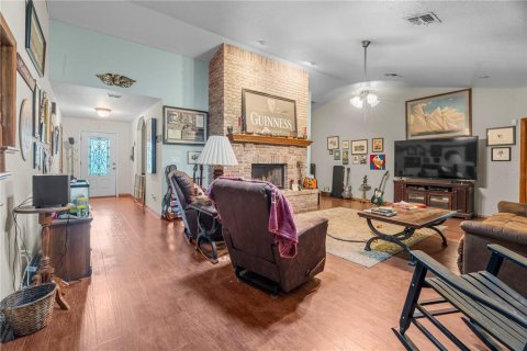 House in Ocala, Florida 5 bedrooms, 391.77 sq.m. № 2267501 - photo 14