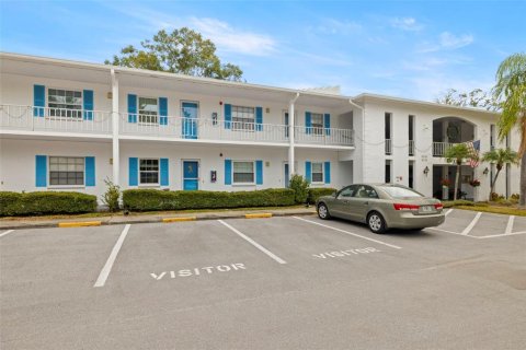 Condominio en venta en Dunedin, Florida, 1 dormitorio, 67.35 m2 № 2101893 - foto 3