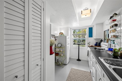 Condominio en venta en Dunedin, Florida, 1 dormitorio, 67.35 m2 № 2101893 - foto 5