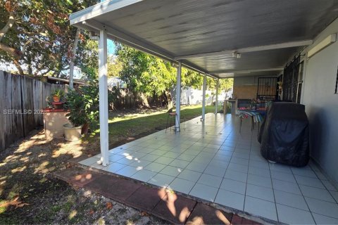 Купить виллу или дом в Майами, Флорида 4 спальни, 190.08м2, № 2003915 - фото 19