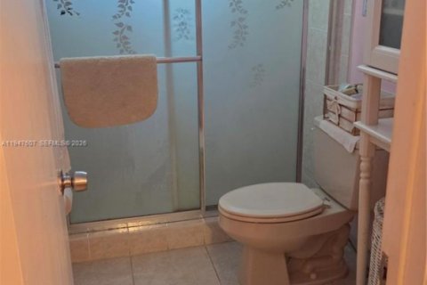 Купить виллу или дом в Майами, Флорида 4 спальни, 190.08м2, № 2003915 - фото 15