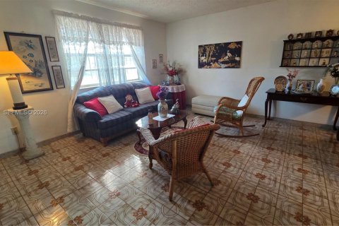 Купить виллу или дом в Майами, Флорида 4 спальни, 190.08м2, № 2003915 - фото 29