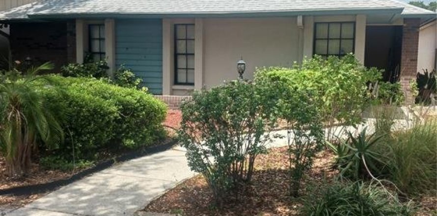 House in Tampa, Florida 3 bedrooms, 142.51 sq.m. № 1654551