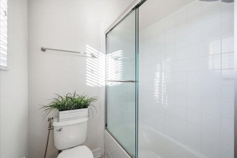 Casa en venta en Tampa, Florida, 4 dormitorios, 279.91 m2 № 2427598 - foto 27