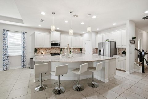 Casa en venta en Tampa, Florida, 4 dormitorios, 279.91 m2 № 2427598 - foto 6