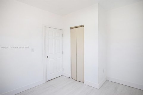 Appartement à louer à Miami, Floride: 2 chambres, 74.32 m2 № 1931977 - photo 11