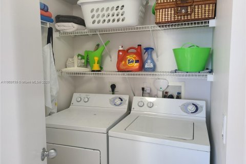 Copropriété à vendre à Aventura, Floride: 3 chambres, 173.26 m2 № 2012958 - photo 17