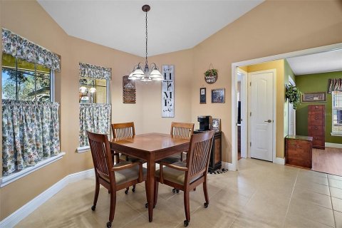 Villa ou maison à vendre à Tavares, Floride: 4 chambres, 257.71 m2 № 1721871 - photo 10
