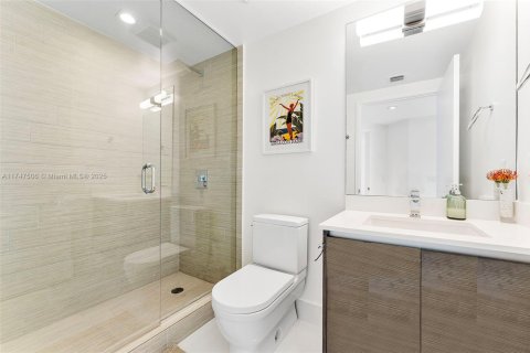 Condo in Sunny Isles Beach, Florida, 3 bedrooms  № 1705188 - photo 10