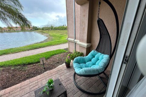 Condo in Doral, Florida, 3 bedrooms  № 1888720 - photo 29