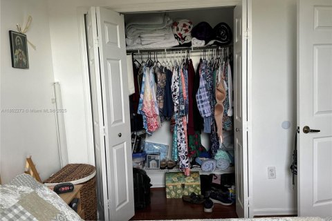 Condo in Doral, Florida, 3 bedrooms  № 1888720 - photo 10
