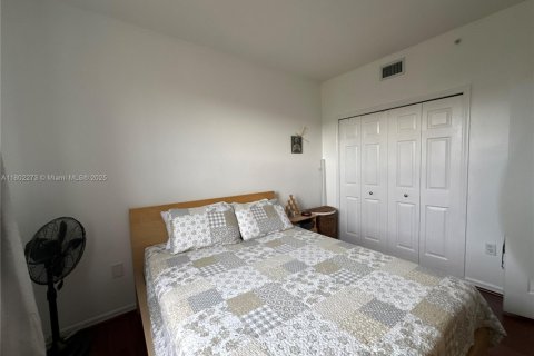 Condo in Doral, Florida, 3 bedrooms  № 1888720 - photo 7
