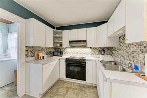 House in Bradenton, Florida 2 bedrooms, 95.13 sq.m. № 1819446 - photo 21