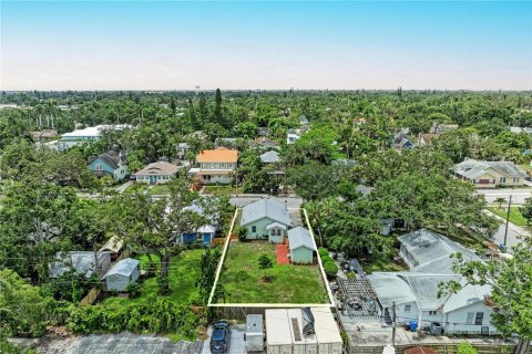 House in Bradenton, Florida 2 bedrooms, 95.13 sq.m. № 1819446 - photo 6
