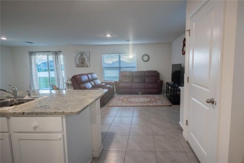 House in Wimauma, Florida 4 bedrooms, 216.28 sq.m. № 2204810 - photo 10
